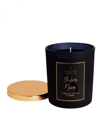 Аромата свещ Amber Noir, подходящ подарък за мъж