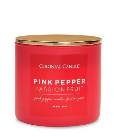 Ароматна свещ Pink Pepper Passion Fruit. Подходящ подарък за жена, рожден ден, имен ден, годишнина, свети Валентин