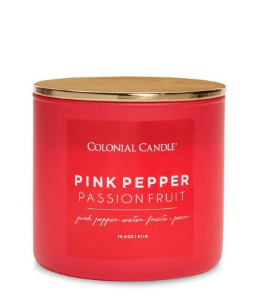 Ароматна свещ Pink Pepper Passion Fruit. Подходящ подарък за жена, рожден ден, имен ден, годишнина, свети Валентин